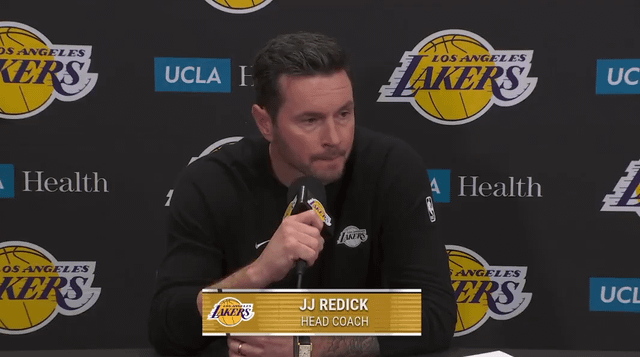 世界杯比赛直播地址-雷迪克点评艾顿:太阳2亿中锋,防守像ATM机